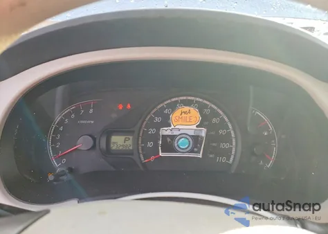 2013 Toyota Sienna Le z USA, uszkodzony, nr VIN 5TDKK3DC3DS343137